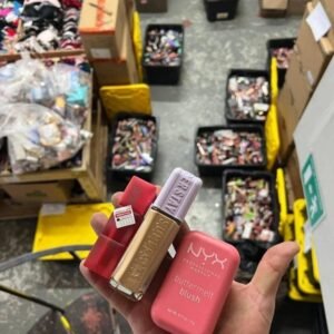 buy high end makeup liquidation pallets (400 makeup items for $600)