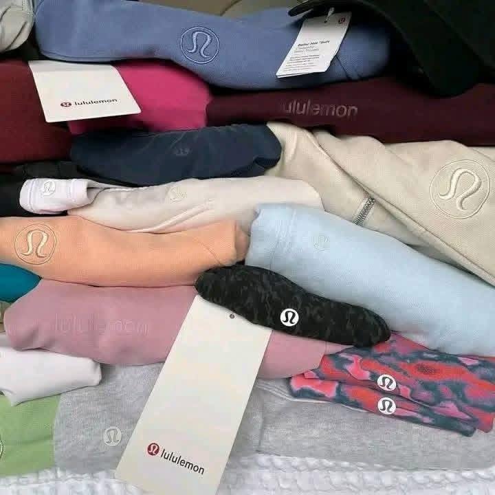 buy lululemon liquidation pallets (200 300 premium items at $900) buy lululemon liquidation pallets (200 300 premium items at $900)