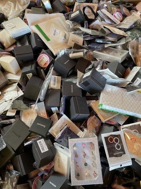 jewelry liquidation pallet jewelry liquidation pallet