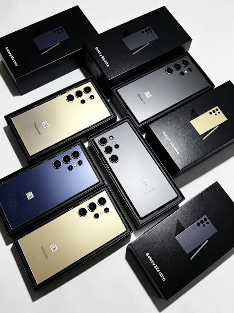 samsung galaxy ultra ( 21, 22,23,24,25)available in pallet samsung galaxy ultra ( 21, 22,23,24,25)available in pallet